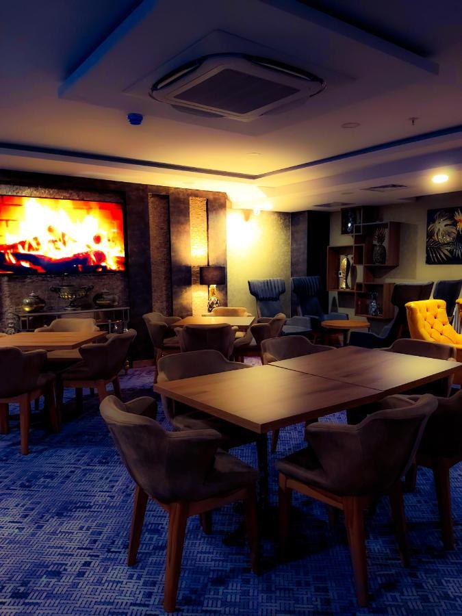 Rua World Hotel Sihke エクステリア 写真